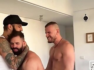 Bruno Max And Romeo Davis In Ev-on The Hunt Parte 1 Ridick